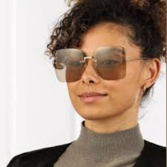 Gucci GG1147S Gold black sunglasses - Picture 5 of 6